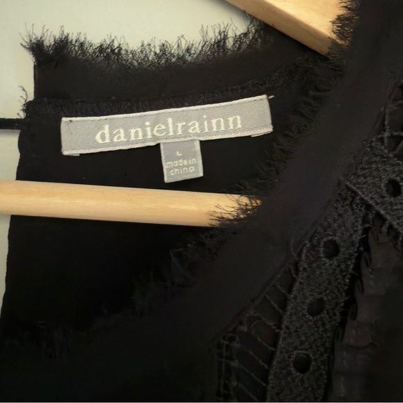 Anthropologie Daniel Rainn Black Lace Pleated Ruffle Blouse Size L - Picture 7 of 12